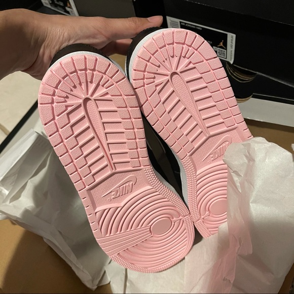 Air Jordan 1 Mid GS - Picture 10 of 10